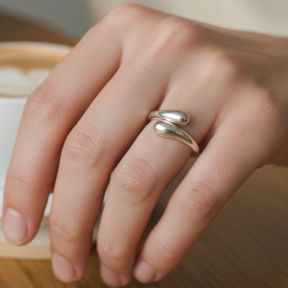 Sterling Silver Tear Drop Adjustable Ring! - image 1
